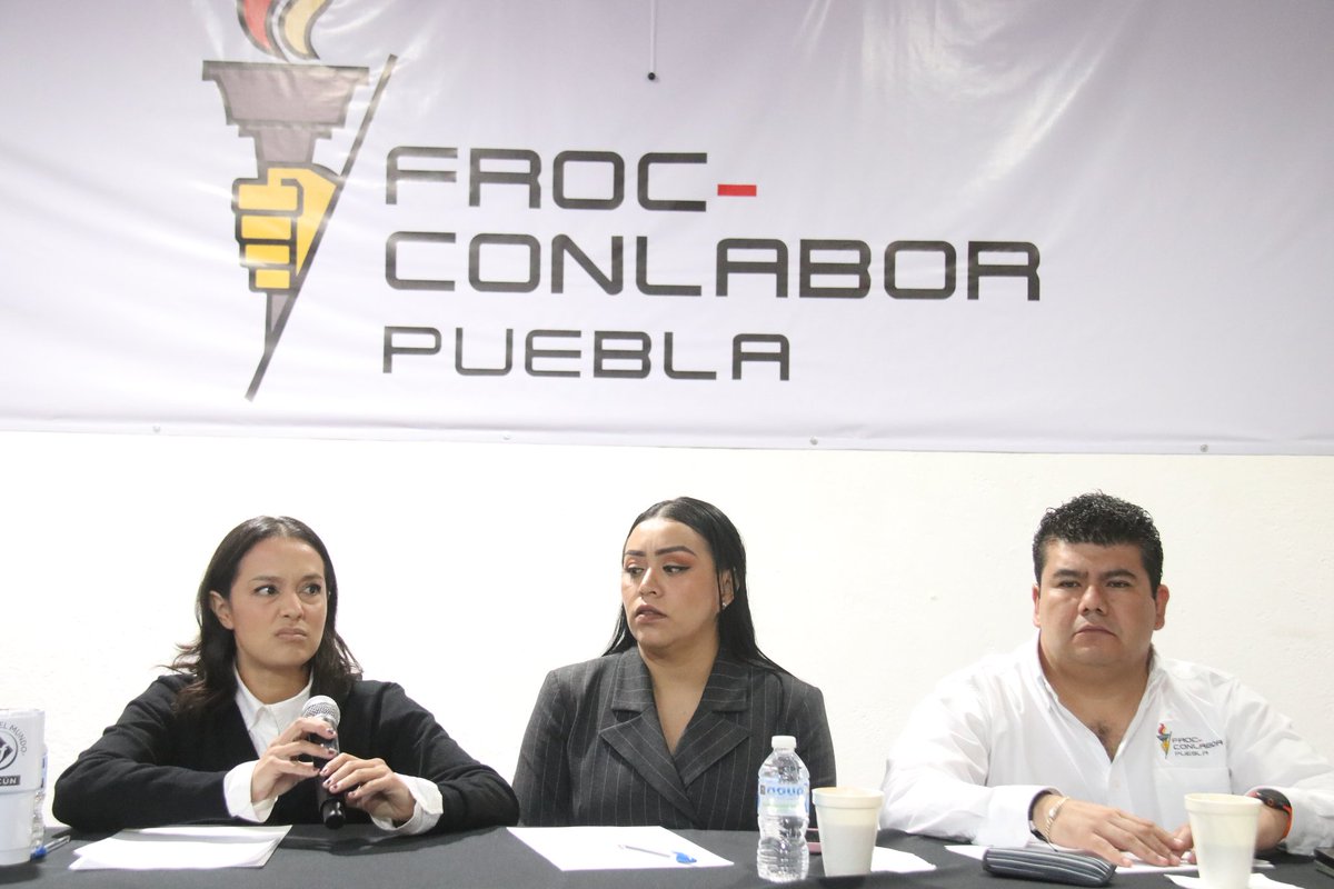 larevista_unica's tweet photo. Por robar información personal a más de mil 600 trabajadores, el Sindicato FROC-CONLABOR informa que presentó denuncias en contra de Aarón Espinosa y Enrique Galvan, presuntos líderes del sindicato Sesé.
@PueblaFroc @rene_froc
#fotogalería #galeríaúnica #Puebla #Froc #Conlabor
Fotos: Miguel Ángel Huerta @Titomino #único 📸