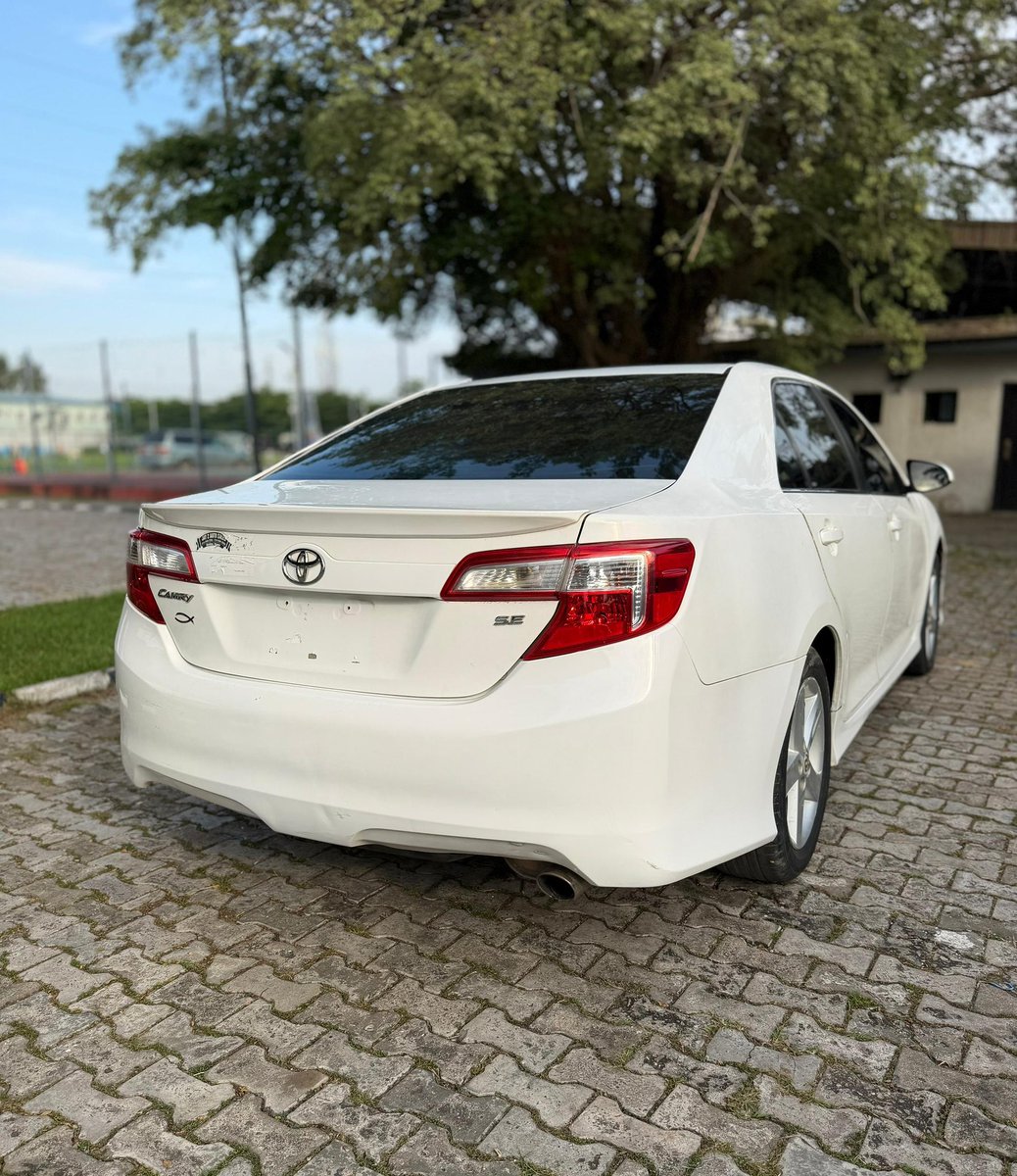 🇺🇸 Foreign used 2012 Toyota Camry SE

First Body Pan ||  Neat factory dashboard || Sunroof || Navigation &amp; Backup Screen || Clean Fabric / Leather Seat ||  Untouched mileage || All exhaust catalyst are intact

Price: ₦13,000,000
Swap deal is allowed
Location: Aguda, Surulere