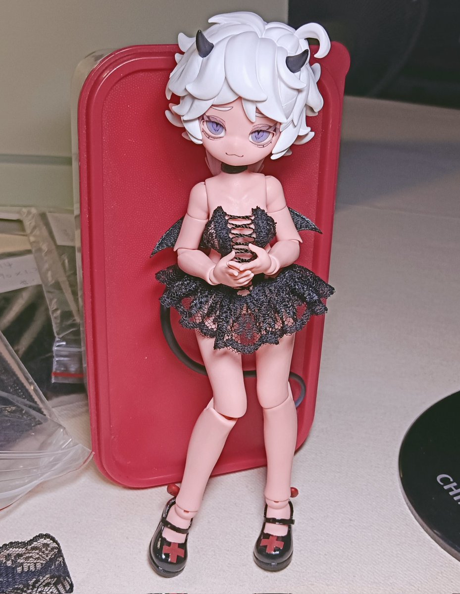 aNemoNePingC's tweet image. 簡單戳一件小惡魔😈
#惡魔角 #DevilsHorn
#雛茲町 #貝貝利爾
#balljointeddoll #球体関節人形
#bjd #doll #ドール
#ドール服 #娃衣