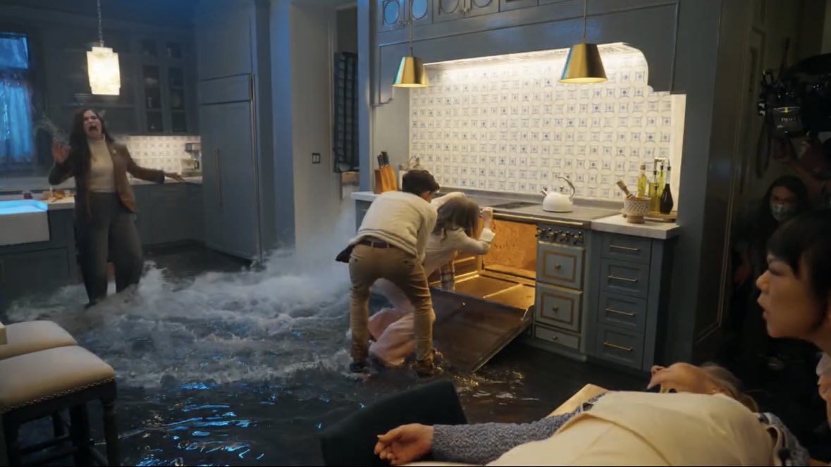 Matthew J. Stott (Author) tweet media