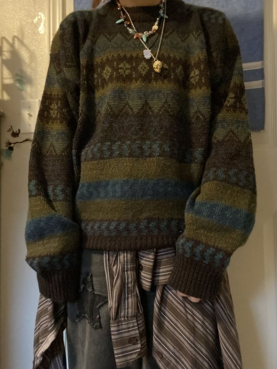 Comfnani's tweet image. Another fit I could totally see Kris wearing do we see it