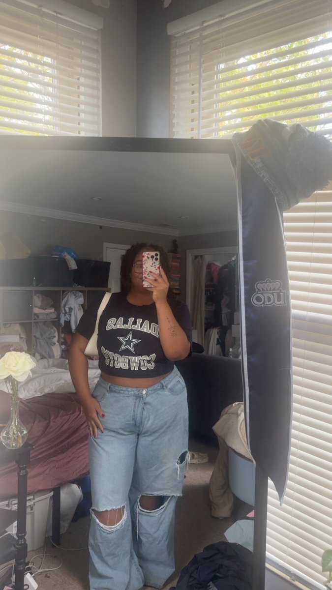 jayyatesx's tweet image. #DC4L or whatever 🤠✨ (Dallas cowboys please don’t make me cry today)