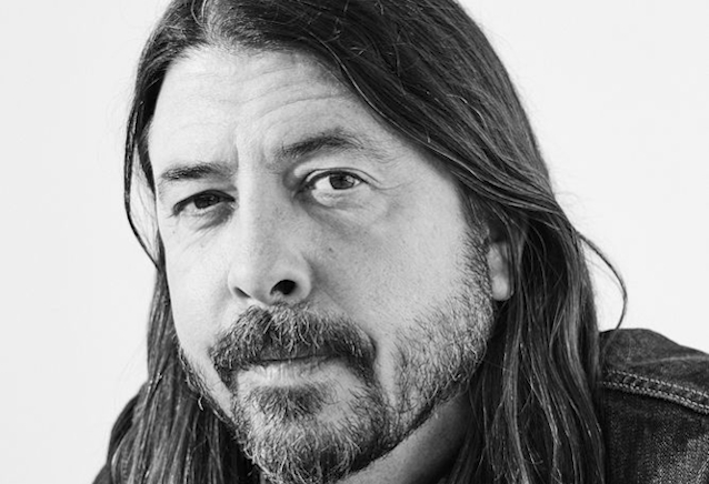 BLABBERMOUTHNET's tweet image. Watch: DAVE GROHL Honored For His Community Volunteer Work At 'Hope In The City Of Angels' Gala blabbermouth.net/news/watch-dav…