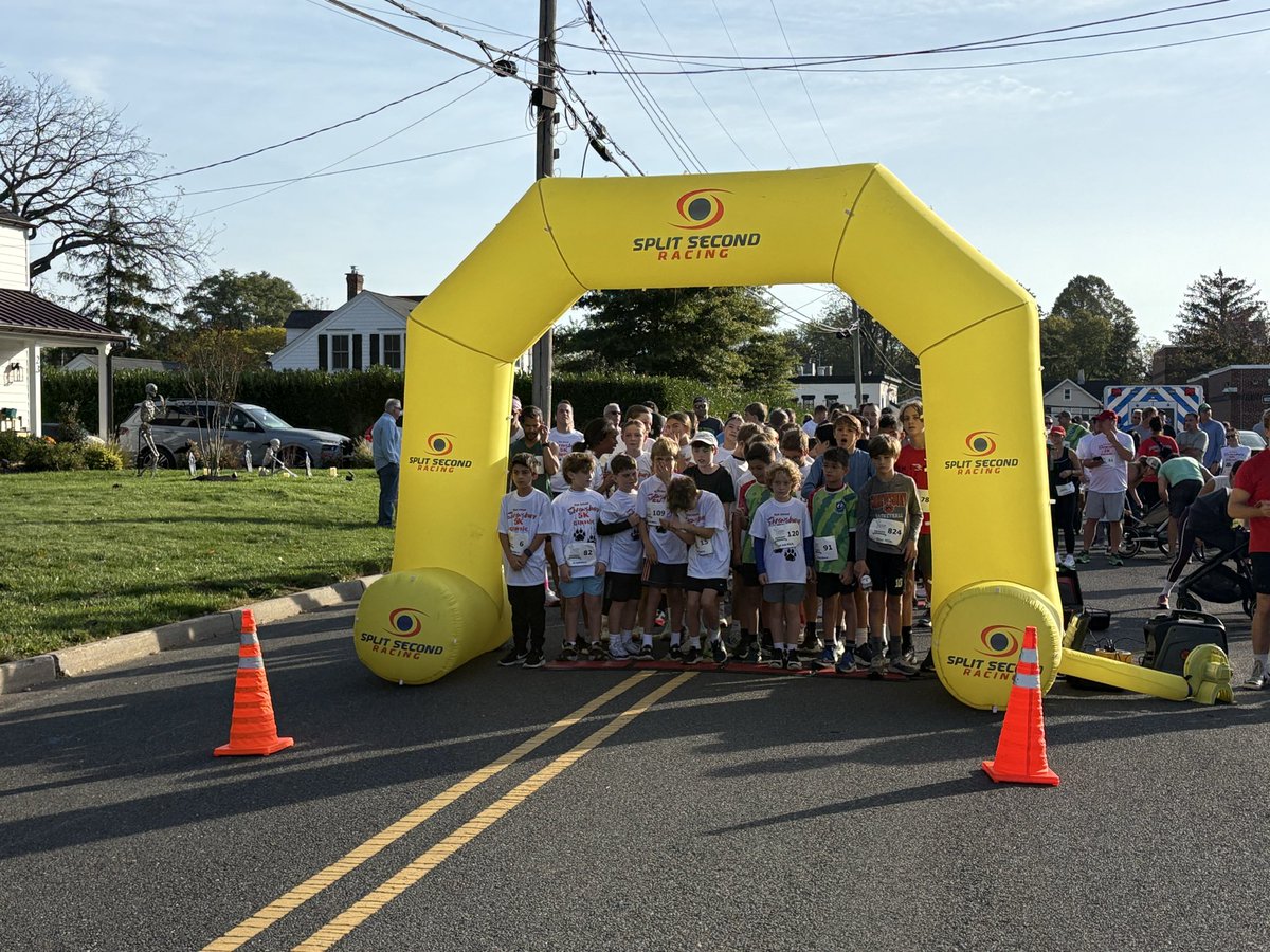 Beautiful morning for the 31st annual Shrewsbury 5K. Always great to see our community come together to support SBS. Thank you to the Foundation for Shrewsbury Education for organizing another successful race!