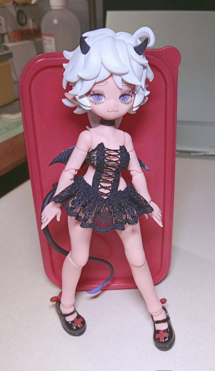 aNemoNePingC's tweet image. 簡單戳一件小惡魔😈
#惡魔角 #DevilsHorn
#雛茲町 #貝貝利爾
#balljointeddoll #球体関節人形
#bjd #doll #ドール
#ドール服 #娃衣