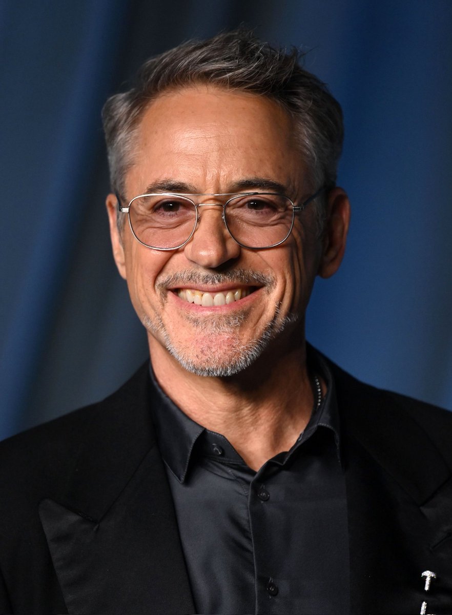 silver fox rdj with beard? yes we love it <3
‌