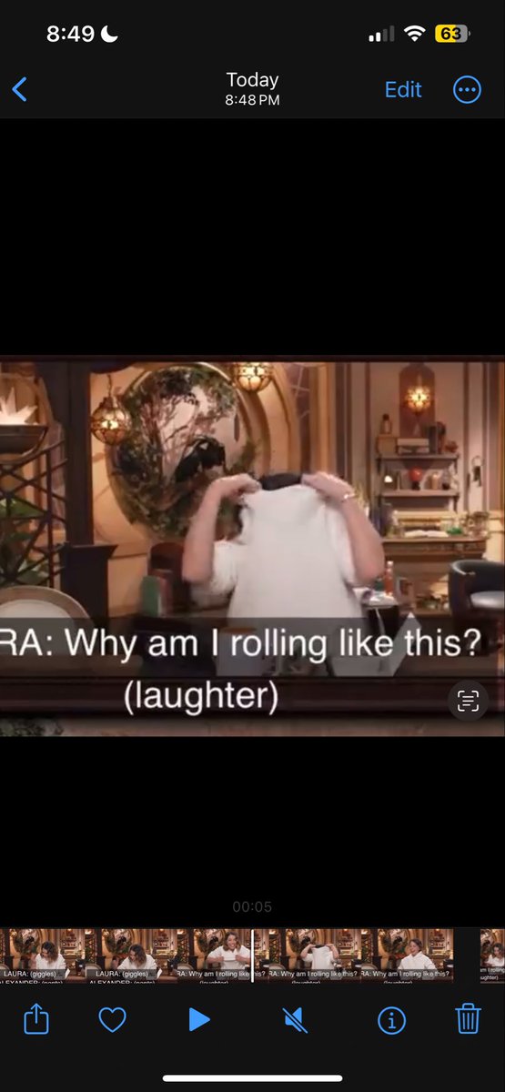 jennasvamp's tweet photo. i actually can’t stop laughing at this oh laura bailey im so sorry https://t.co/oWn923Nxlt