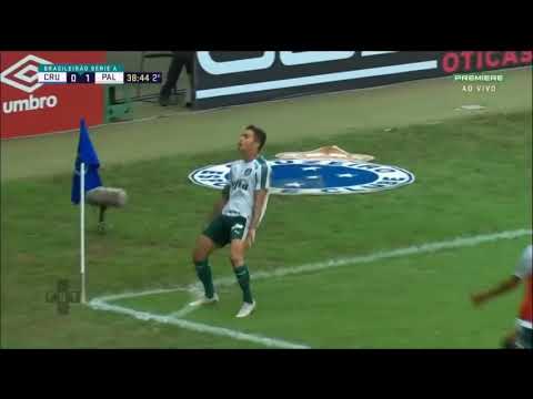 Deve ter doído demais esse gol pros cruzeirenses mesmo, pra ta comemorando gol do flamengo kkkk