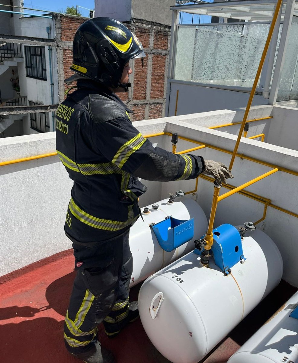 Bomberos Ciudad de México Oficial tweet media