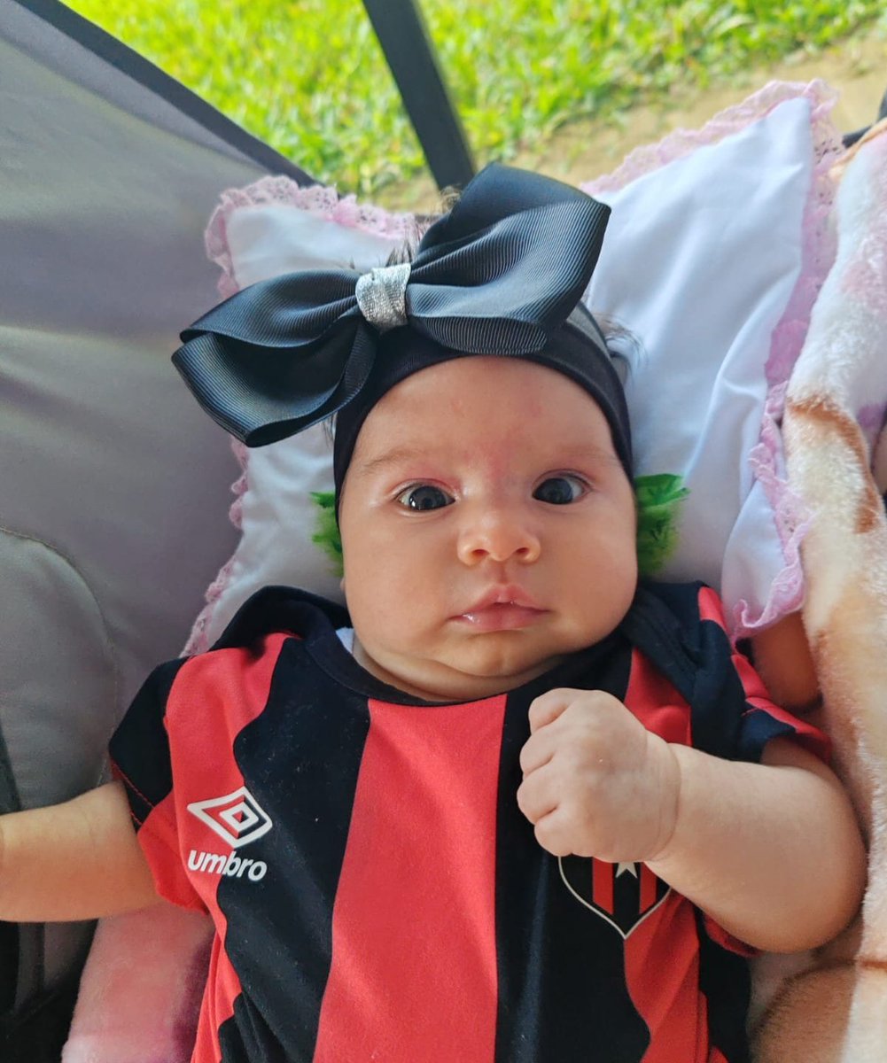 El de 30 de agosto nació mi hermosa bebe en medio clásico nacional y ganamos ❤️🖤
Hoy con la camiseta más linda se ve más hermosa 😍
 Y hoy volvemos a ganar  <a href="/ldacr/">Alajuelense</a> querida 🖤❤️