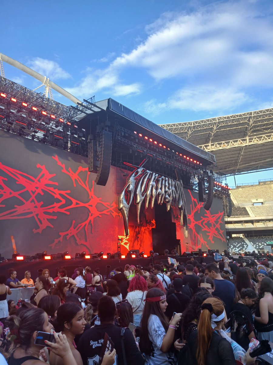 naoealeith's tweet photo. Dizendo adeus pra #DominATE_Tour e agradecendo aos meus amores @aruby_seo @byhnishimura e @misslxt pelos melhores momentos da minha vida nesses dias de abril. Ansiosa pra próxima. https://t.co/xS8chDNVmk