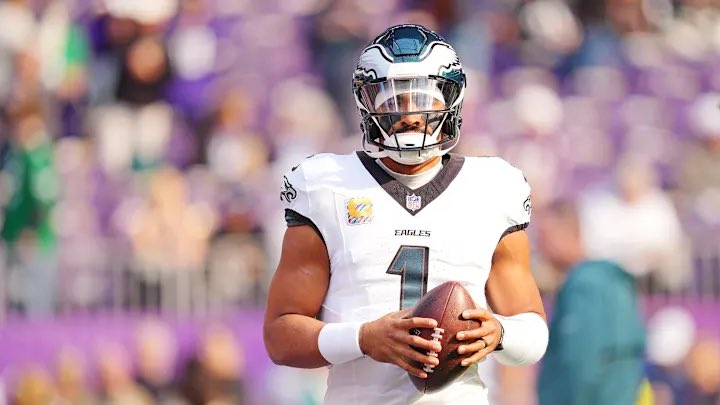 WordOnTheBirds's tweet photo. Jalen Hurts today:

- 19/23 (82.6%)
- 326 pass yards
- 3 pass touchdowns
- 0 interceptions
- 158.3 QB rating 
- 1 W https://t.co/e4PaoxdJdx