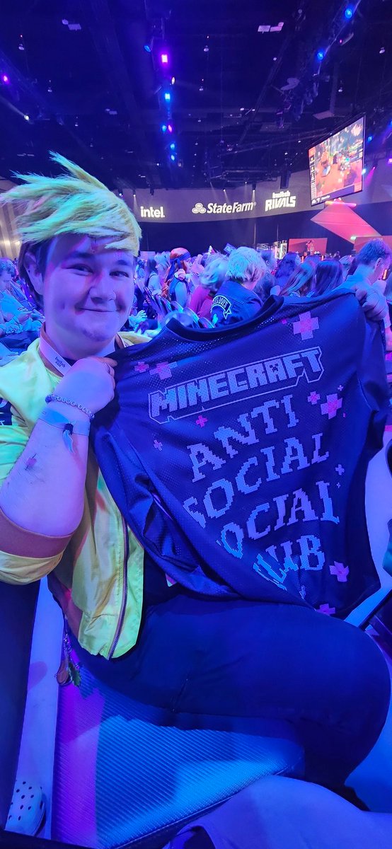 NightCur ✨️ tweet media