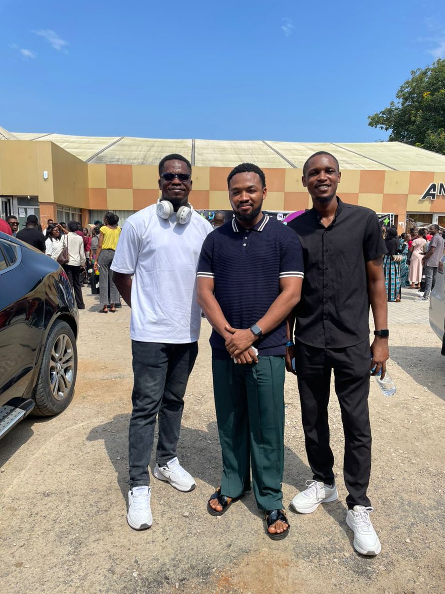 #DataFestAfrica2025 
It was really nice seeing these faces againnn 

<a href="/phaibooboo/">Wofai Eyong</a> <a href="/AtiJoshua/">Joshua Ati🧑🏾‍💻🧑🏾‍🎓 #DataFestAfrica24</a> <a href="/vicSomadina/">Soma</a>