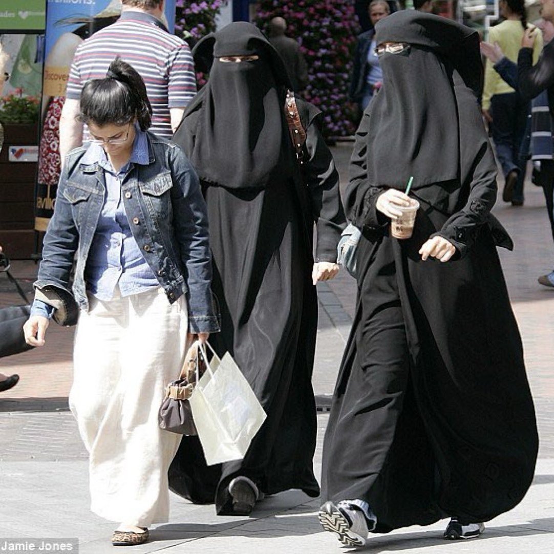 GodlyNations's tweet image. Does the spread of Islam ☪️ across the West really worry and concern you?

If Yes ✋