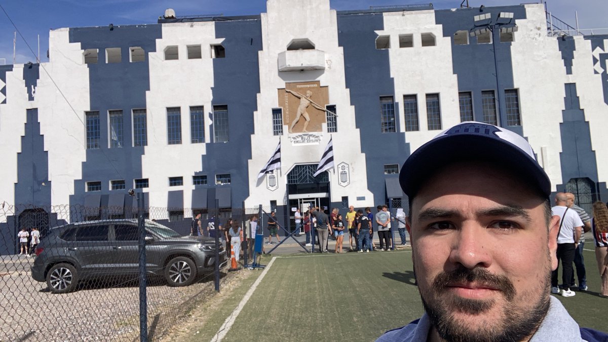 NachoSanchezCAT's tweet photo. El club es de los socios 
#Talleres día histórico https://t.co/StkhQwTaVz