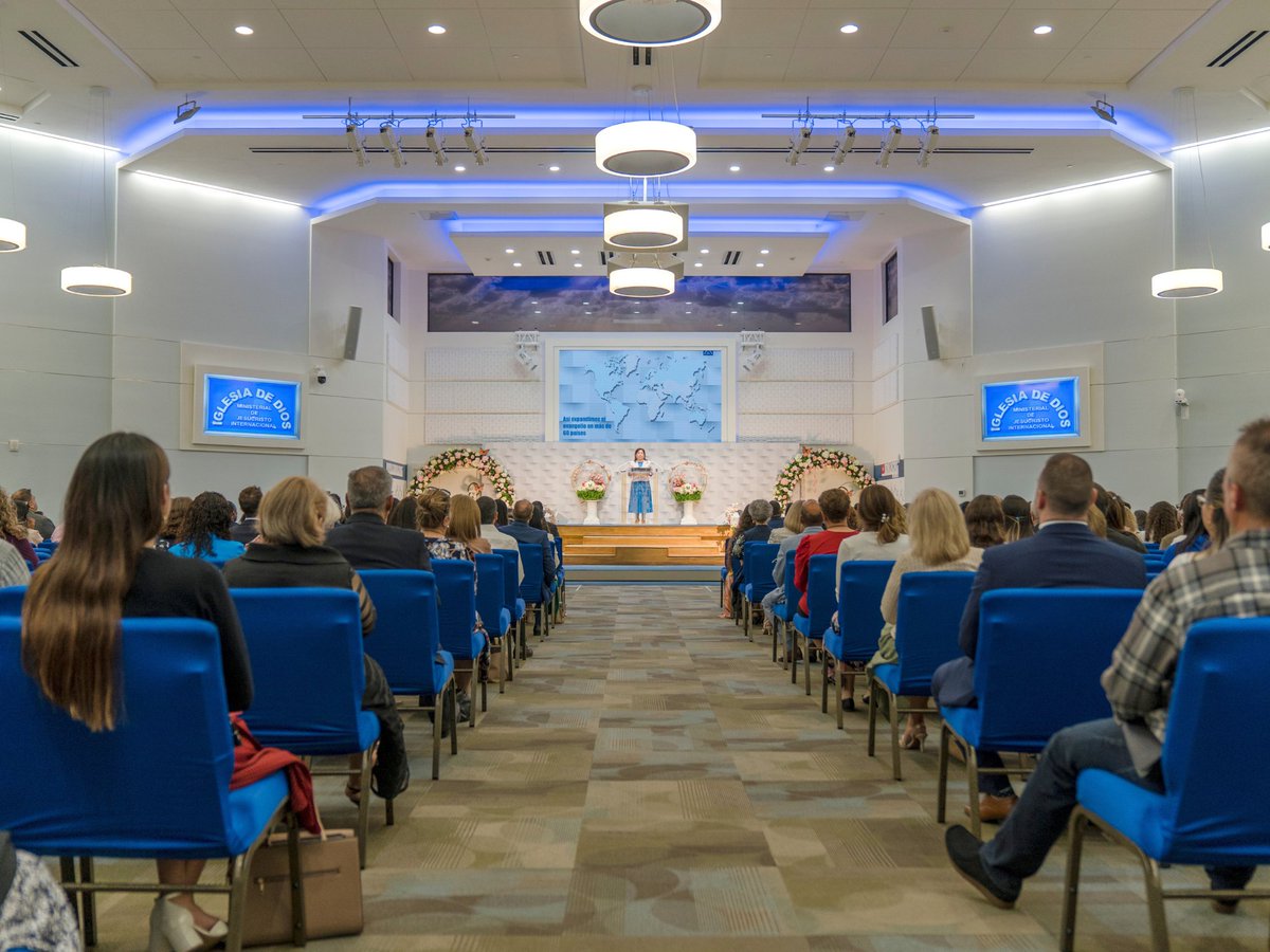 MLPiraquive's tweet photo. Fotografías de la enseñanza Lucas 10, presentada el 19 de octubre de 2025 en las sedes de la Iglesia de Dios Ministerial de Jesucristo Internacional. Realizada por nuestra Hermana María Luisa Piraquive.

Enlace a la enseñanza: https://t.co/ZNDvgssE29 https://t.co/wyy6B0u6A9