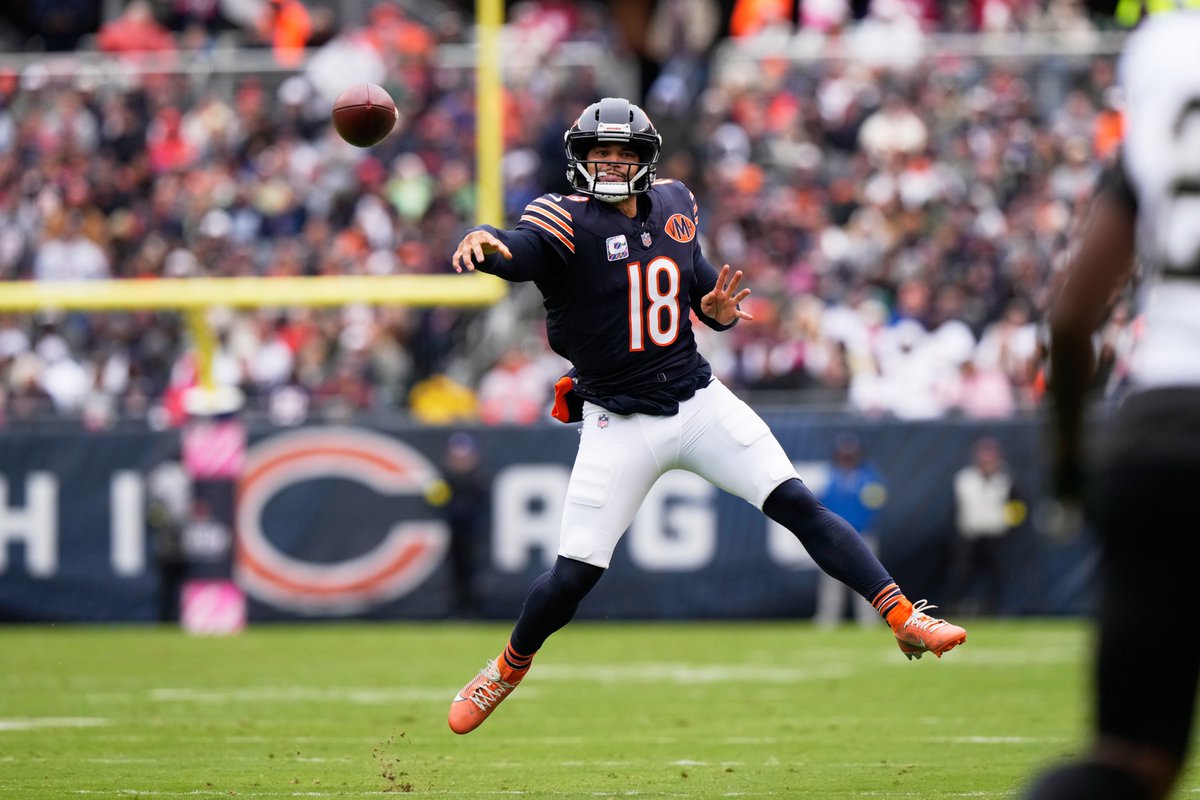 Longest active win streaks in the NFL right now:

Pats - 4
Bears - 4

Broncos can join them with a win vs Giants 