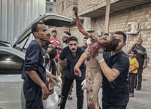 rayranou1's tweet photo. This is after the cease fire 💔🇵🇸
IsraelTerorrism  
#Gaza #GazaWar #Gaza_Genocide #GazaUnderAttack #Palestine #IsraeliWarCrimes #غزة_الآن #GazaGenocide #FreePalestine  #IsraeliCrimes https://t.co/ks2HY8JriG