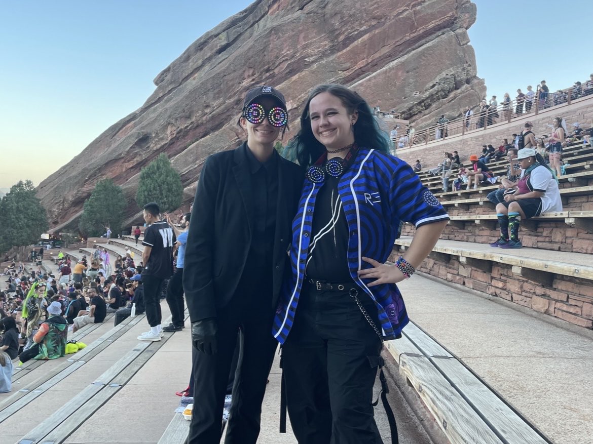 cosmicarwen's tweet photo. my girlfriend and i are going to my fourth and her second rezz rocks tonight!! we’re so excited, and she’s going to dress up as rezz again so look out for us and say hi if you want! :3 ❤️🖤 https://t.co/5S12Yit4LG