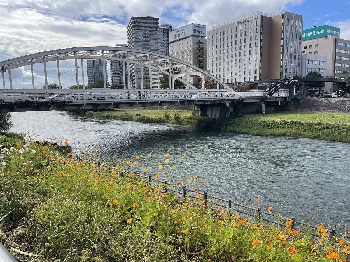 盛岡の街中を歩いていたときになんとなく撮った写真を見返していたが、盛岡っていいところだな