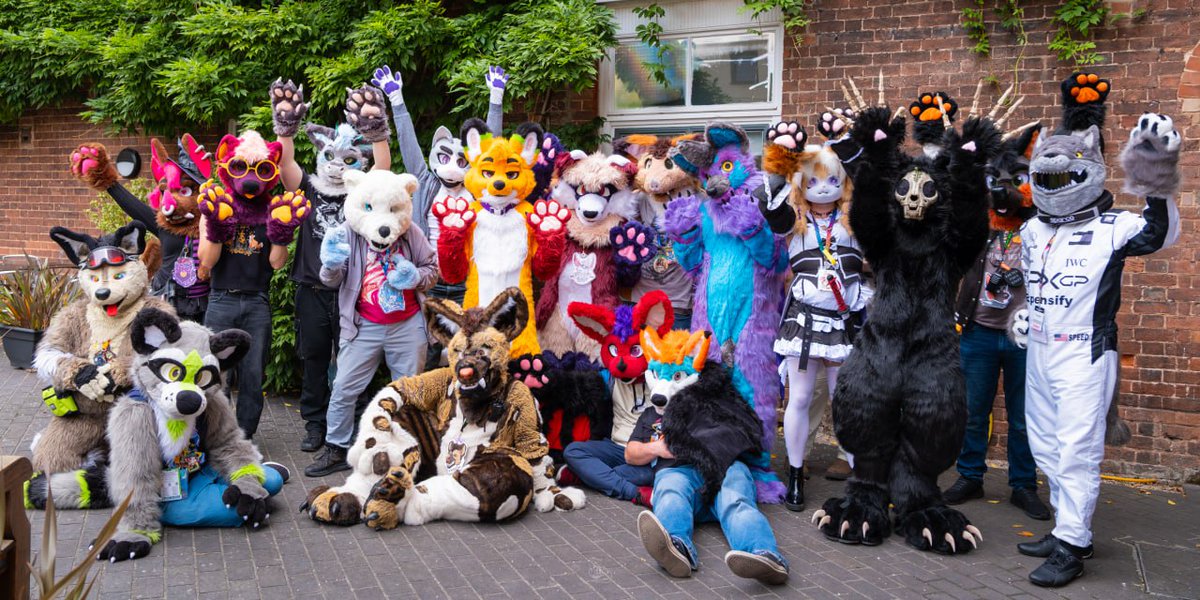 ExeterFurs's tweet image. Our halloween party was awesome. Some media from our meet!