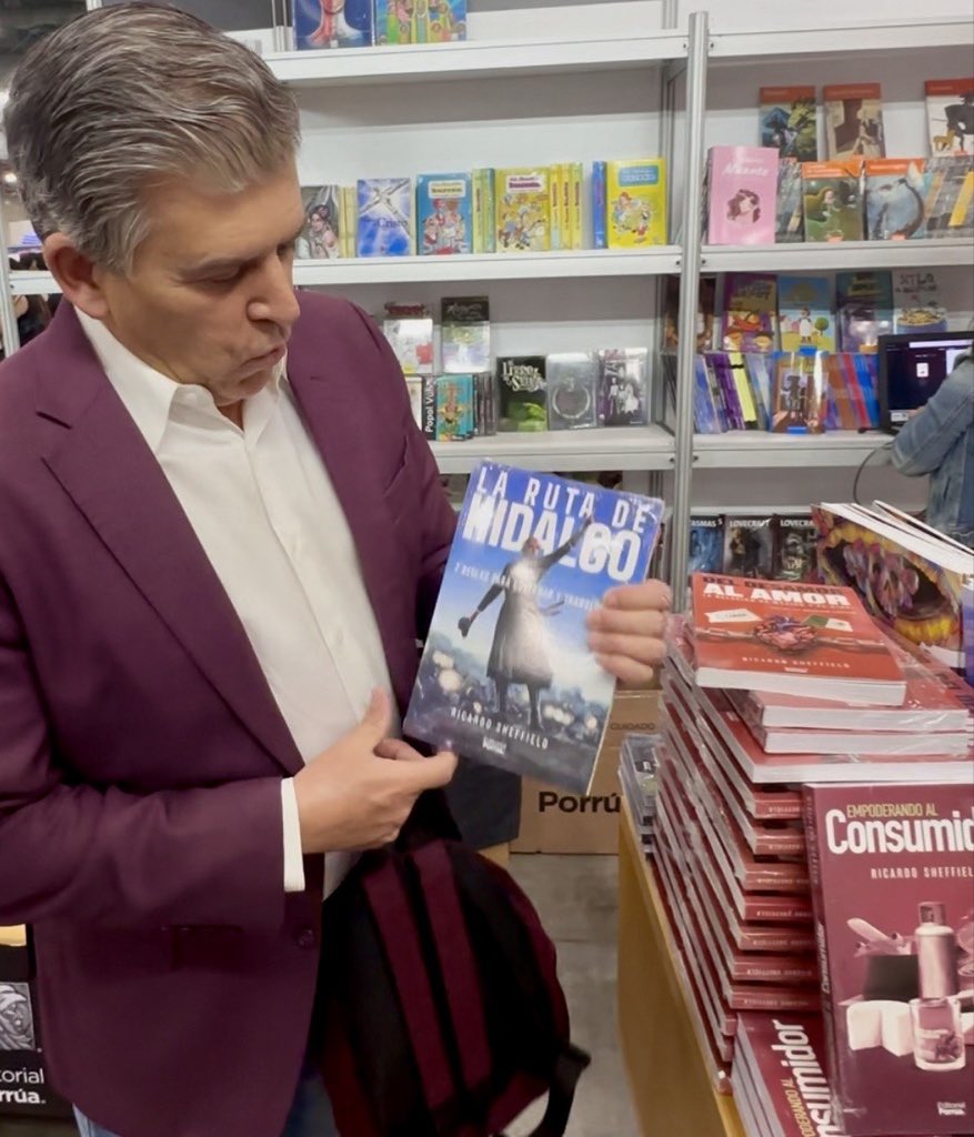 SheffieldGto's tweet photo. ¡Felices de estar en la FIL Monterrey 2025! 

Por primera vez, mis 5 libros editados estarán disponibles a la venta:

Tres en el stand de Porrúa y dos en el stand de Planeta.

Un sueño hecho páginas. https://t.co/TicdCKeW26