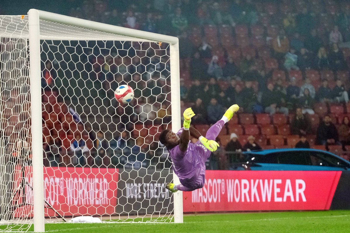 🇬🇭 Lawrence Ati-Zigi made four saves, including a crucial penalty save as St. Gallen remain a point behind league leaders Thun in the Swiss Super League.
