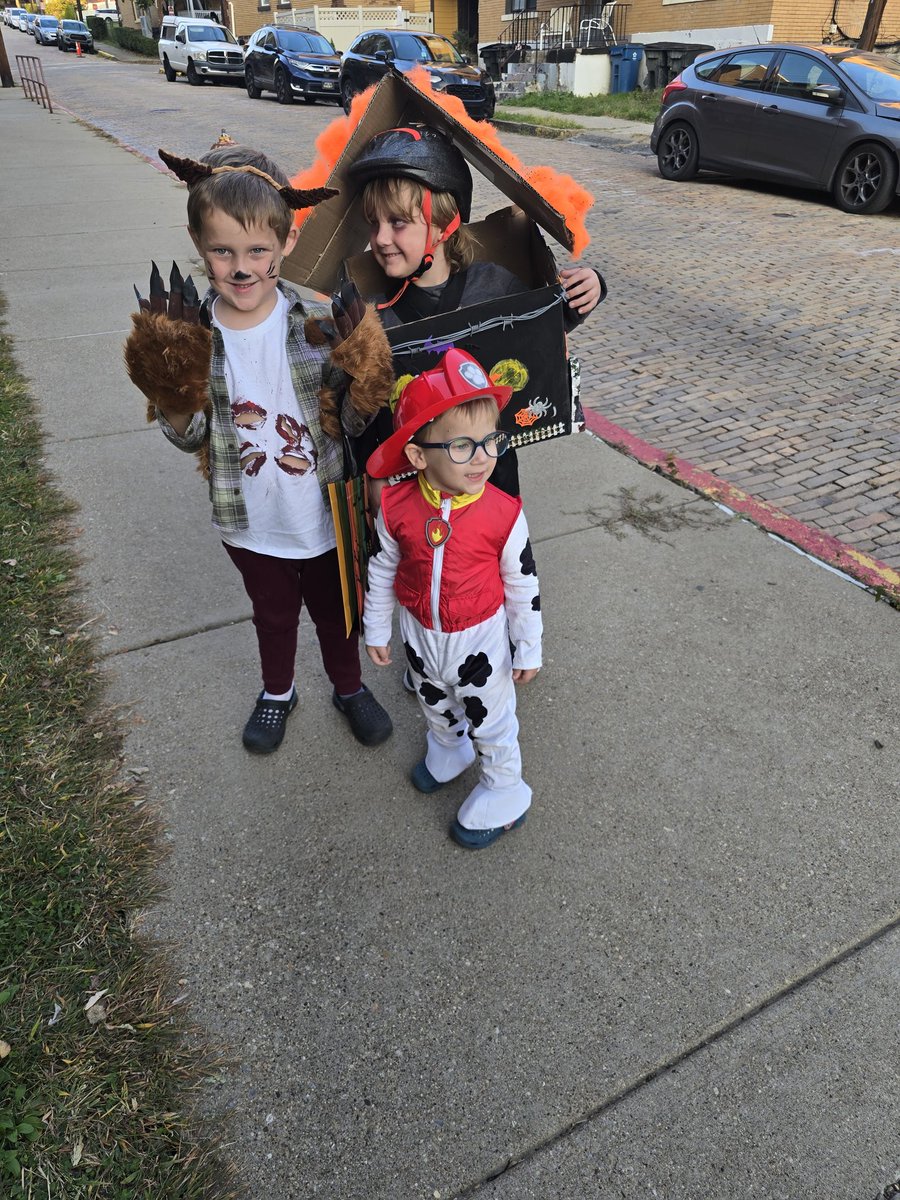 Coming to brag about making the twijs costumes from scratch. Werewolf and a haunted house 😂 bonus wesley as Marshall from paw patrol