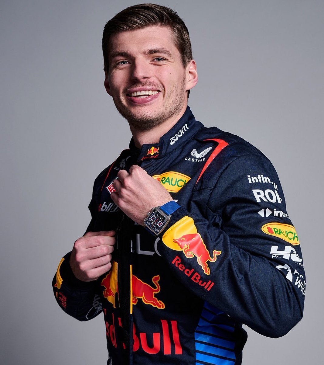 blog_formula1's tweet image. A diferença de Max Verstappen pro líder do campeonato está diminuindo desde agosto:

31 de agosto: 104 pontos
7 de setembro: 94 pontos
21 de setembro: 69 pontos
5 de outubro: 63 pontos
18 de outubro: 55 pontos
19 de outubro: 40 pontos
26 de outubro: ❓