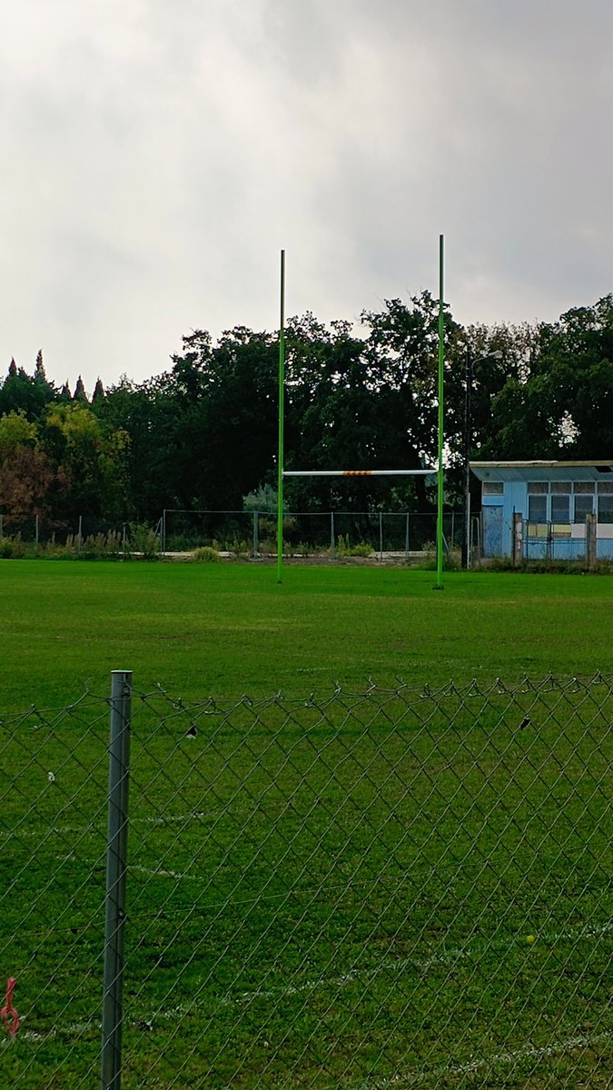 nitramracso's tweet photo. Esta mañana ha tocado visitar el estadio de Corneilla la Rivière, donde juega el combinado femenino Forces Catalanes XV, que une a las chicas De Pezilla, Millas , Cabestany y Thuir . Será la #H210 del #pilgrimtour https://t.co/3ojfUH0zCD