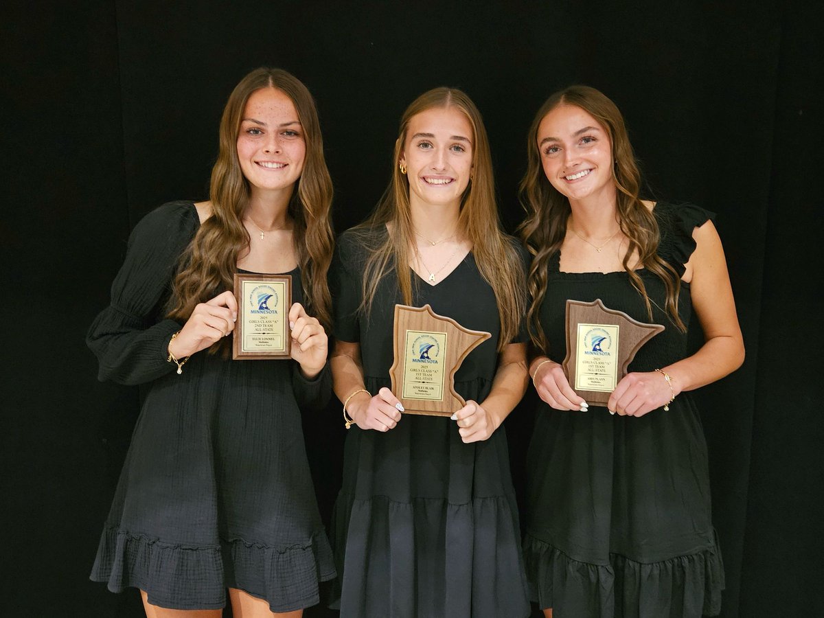 WMPublicSchools's tweet photo. 🏆🏆🏆🏆CONGRATS to these WM Class ‘A’ All-State ⚽️Soccer Athletes!! 
Abby Plahn- 1st Team
Ainsley Blair- 1st Team 
Ellie Lommel- 2nd Team
Micah Schmidt- 2nd Team
#OwnTheCrownWM https://t.co/dMzJSn4j5w