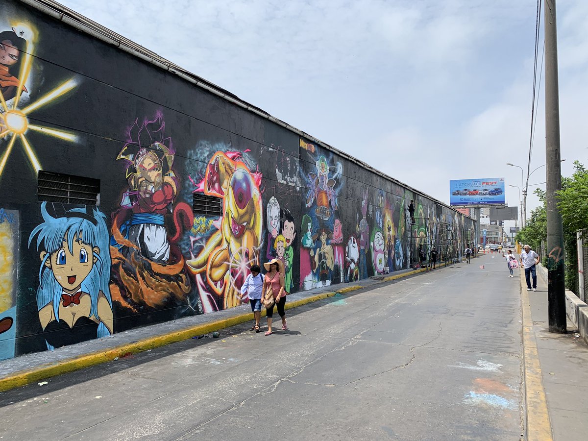 justicierope's tweet photo. Borraron el mural de Dragon Ball para pintar al TERRORISTA Mauricio Ruiz, alias Trvko, quien lanzaba bombas molotov para matar policías. ¡Borren esa basura ya! https://t.co/s4kI7dGUZX