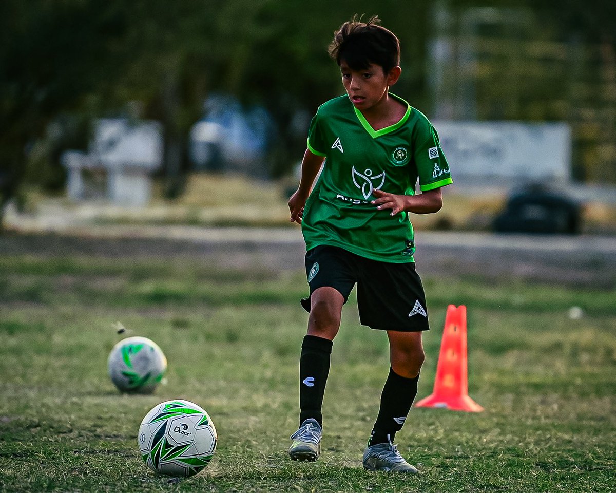 Atl_Torreon's tweet photo. El éxito no llega por casualidad, entrenamos y nos esforzamos día con día.  #ElEquipoDeLaCiudad https://t.co/ZdpfXjgAcG