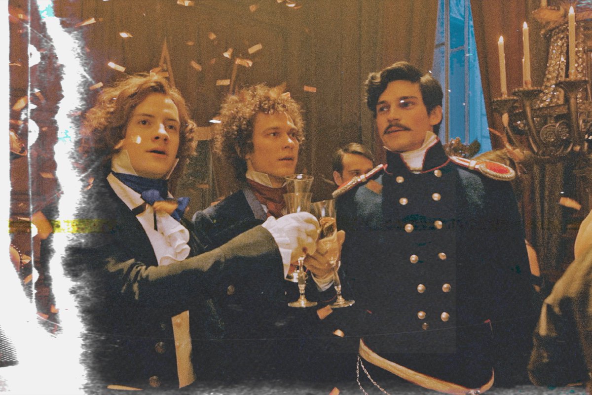 «ᴨᴩоɯᴧи ᴦодᴀ чᴩᴇдою нᴇзᴀʍᴇᴛной,
и ᴋᴀᴋ они ᴨᴇᴩᴇʍᴇниᴧи нᴀᴄ!»