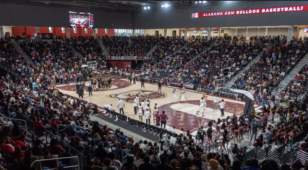 I’m beyond blessed to receive a offer from Alabama A&amp;M 🙏🏽🙏🏽