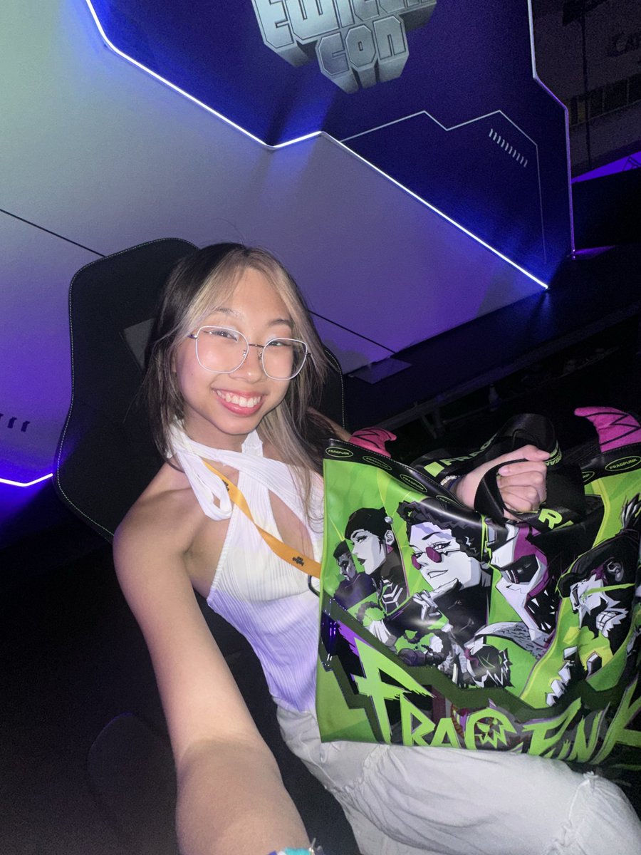 LanoExe's tweet image. STREAMING EARLY ACCESS FRAGPUNK #fragpunktwitchcon #fragpunks3
@PlayFragPunk | live on twitch