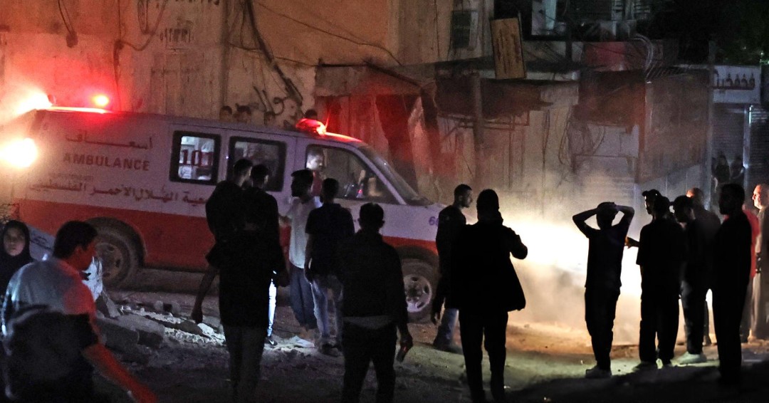QNAEnglish's tweet image. Occupation's Fire Injures 2 Palestinians Northern #Ramallah
#QNA #Palestine 
ow.ly/vJIU50XeCkV