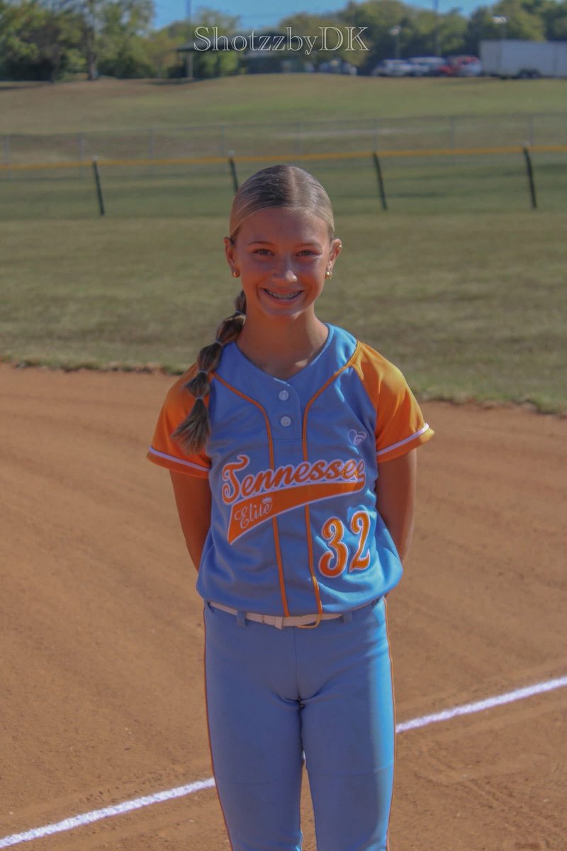 TNElite14u's tweet photo. Top Performers from Saturday 

Emma Gill batted .500 with an OBP of .625 and 3 runs scored! 

Brooklyn Lloyd in game 2 pitched 3 innings and allowed 1 earned run and earned the win pitching! 

#TNElite14u 🟠 https://t.co/kn4KC38iPv