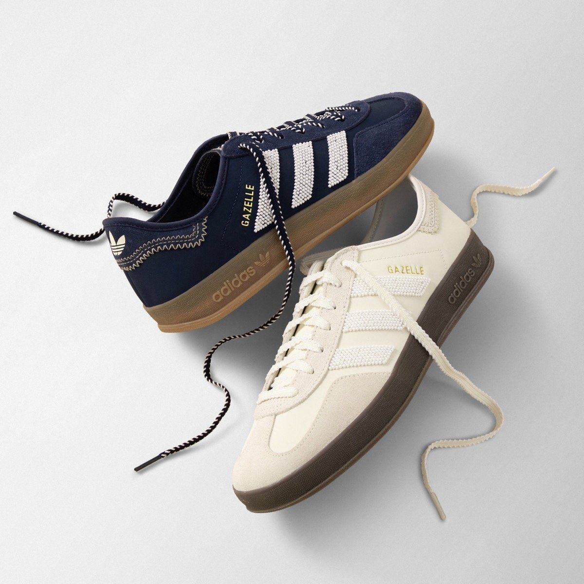 KicksFinder's tweet image. Ad: Stylish and crafted to last for years to come. Available via adidas US
CLOT x adidas Gazelle OG by Edison Chen 
$112 + FREE shipping ($160 Retail)

Collegiate Navy buff.ly/hTxH69u
Off White/Cloud White buff.ly/0SlNhDQ

*Use adiClub vouchers for additional…