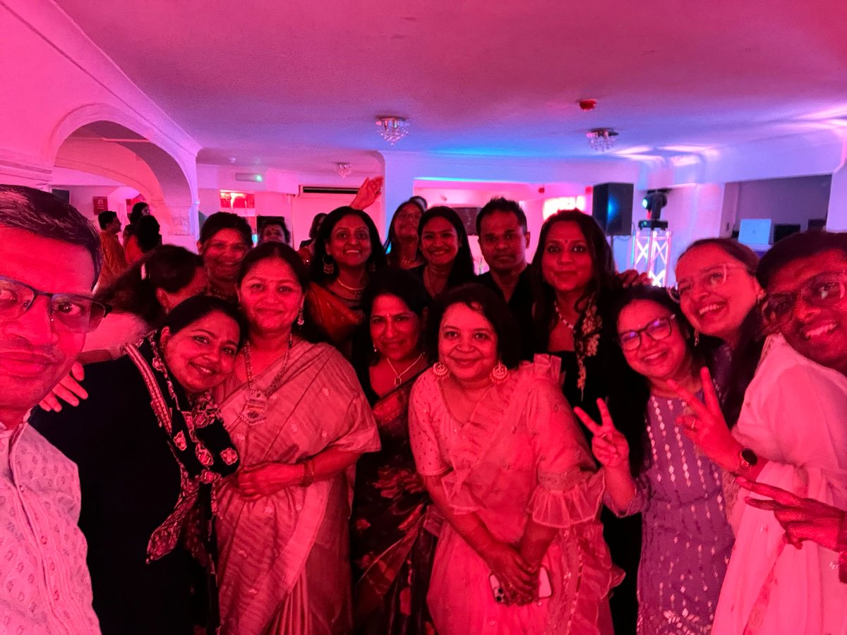 csmony's tweet image. Diwali is all about lighting up our lives — not just with diyas and fireworks, but with hope, friendship, and togetherness. It reminds us that light always triumphs over darkness, and that even in challenging times, joy finds a way to shine through.
#HappyDiwali