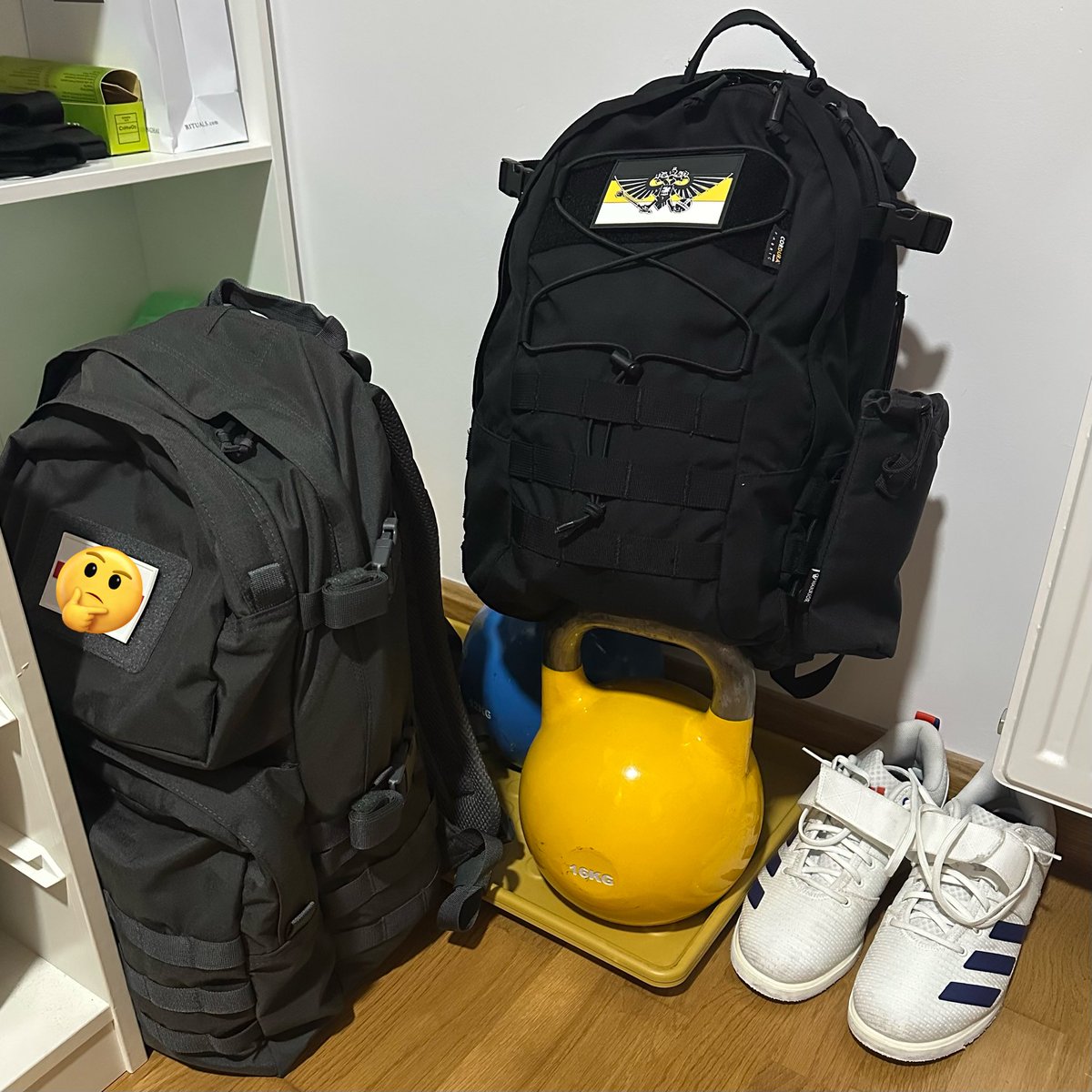 Finally

Рюкзак побольше для качалки и поездок

Рюкзак поменьше на EDC

Вот теперь всё удобно