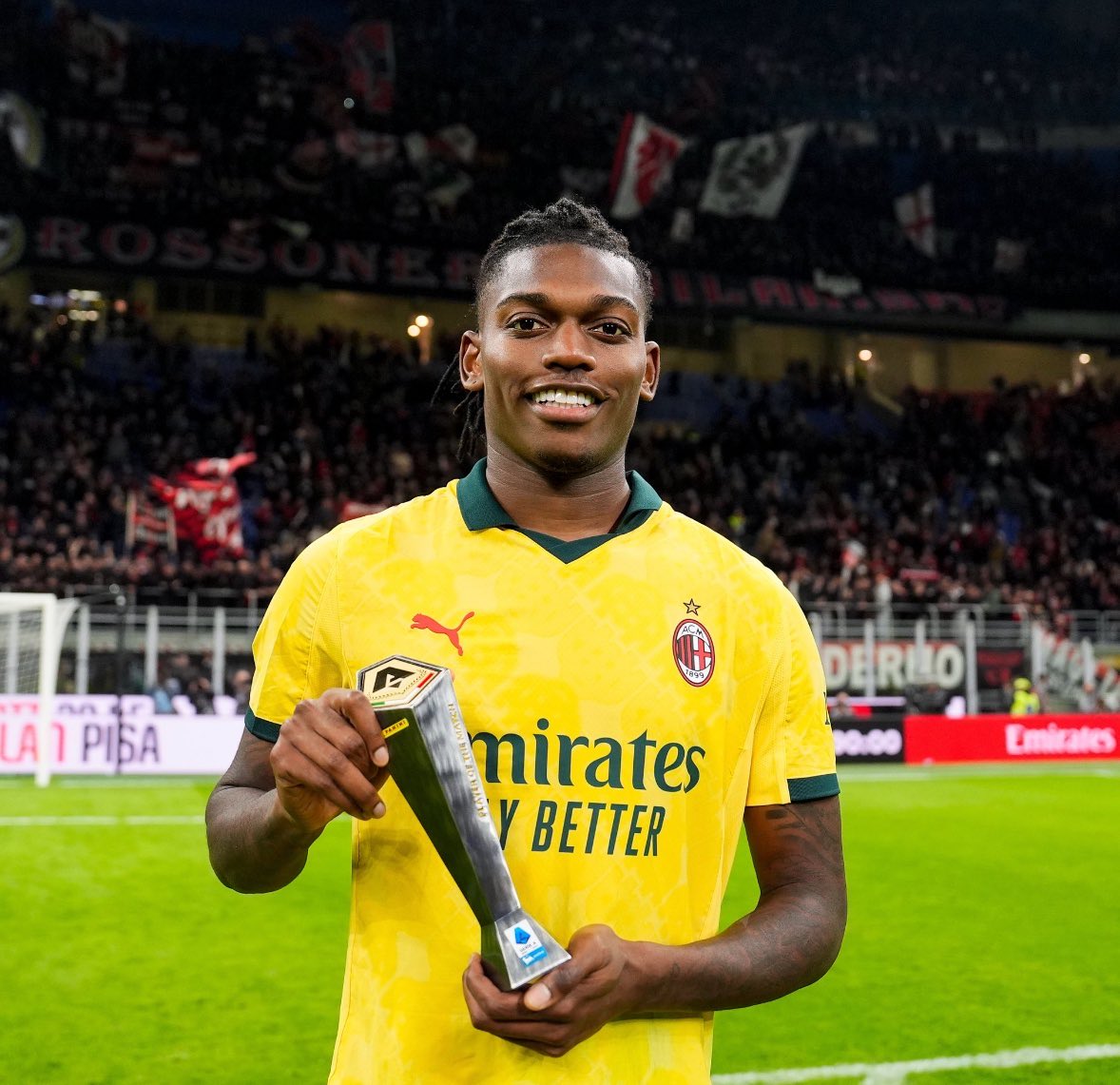 لياو افضل لاعب بمباراة ميلان - الڤيولا☑️