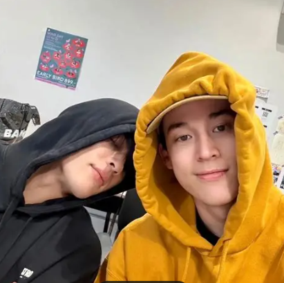 Neme_ton's tweet photo. STOP FIGHTING PLEASE!
We all love the same two people — Joss and Gawin.
Let’s not forget what brought us here in the first place.
We’re supposed to be invincible!!!
@ross1835417 I tried to say it loudly 😉❤️
#JossGawin #OneFandomOneLove https://t.co/BJpiT91cPi