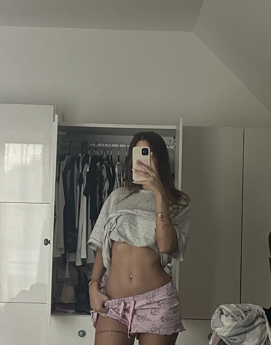 Unethical blackmail is the best. No contracts, no consent, no safe words. Just me, holding everything. Your photos, your location, your future. You thought this was a game. It was a setup. Now beg like your life depends on it, because it does😈

RT if you wanna be my trapped cuck