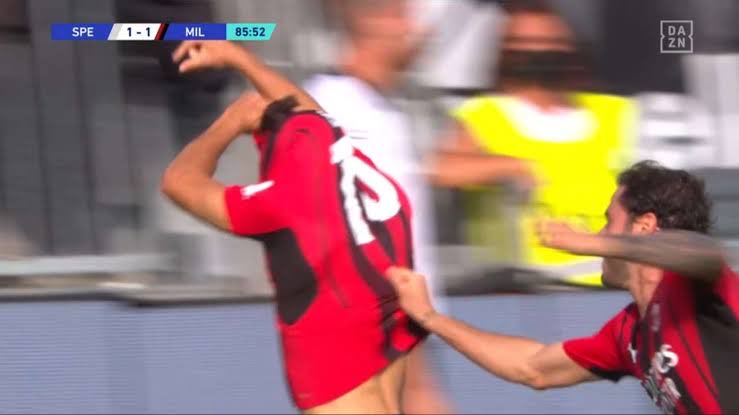 Simil Vibes

MILAN MILAN MILAN MILAN