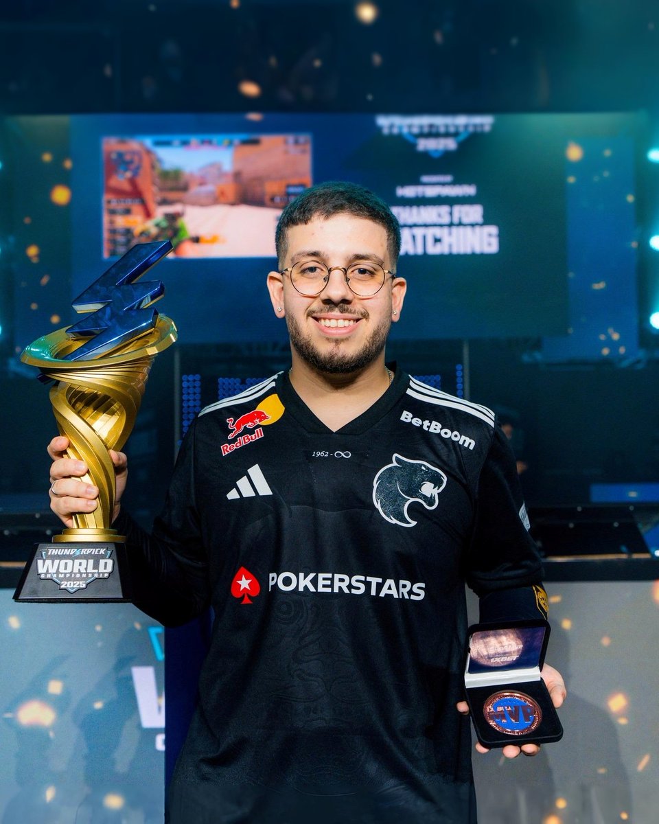 FURIA's tweet image. O MVP da #ThunderpickWC também foi ele!
@kscerato 👑🥇
📸 @itsmeERROR
