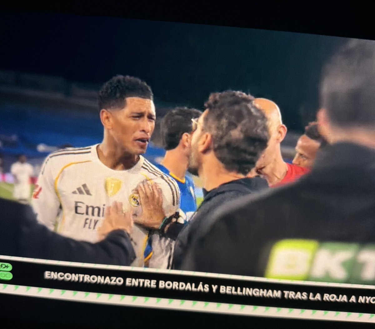 Bordalas can’t be shoving players like that. That kinda sh1t filters down to grass roots. Should have been a straight red for him too. Live by the sword, die by the sword Getafe #laliga