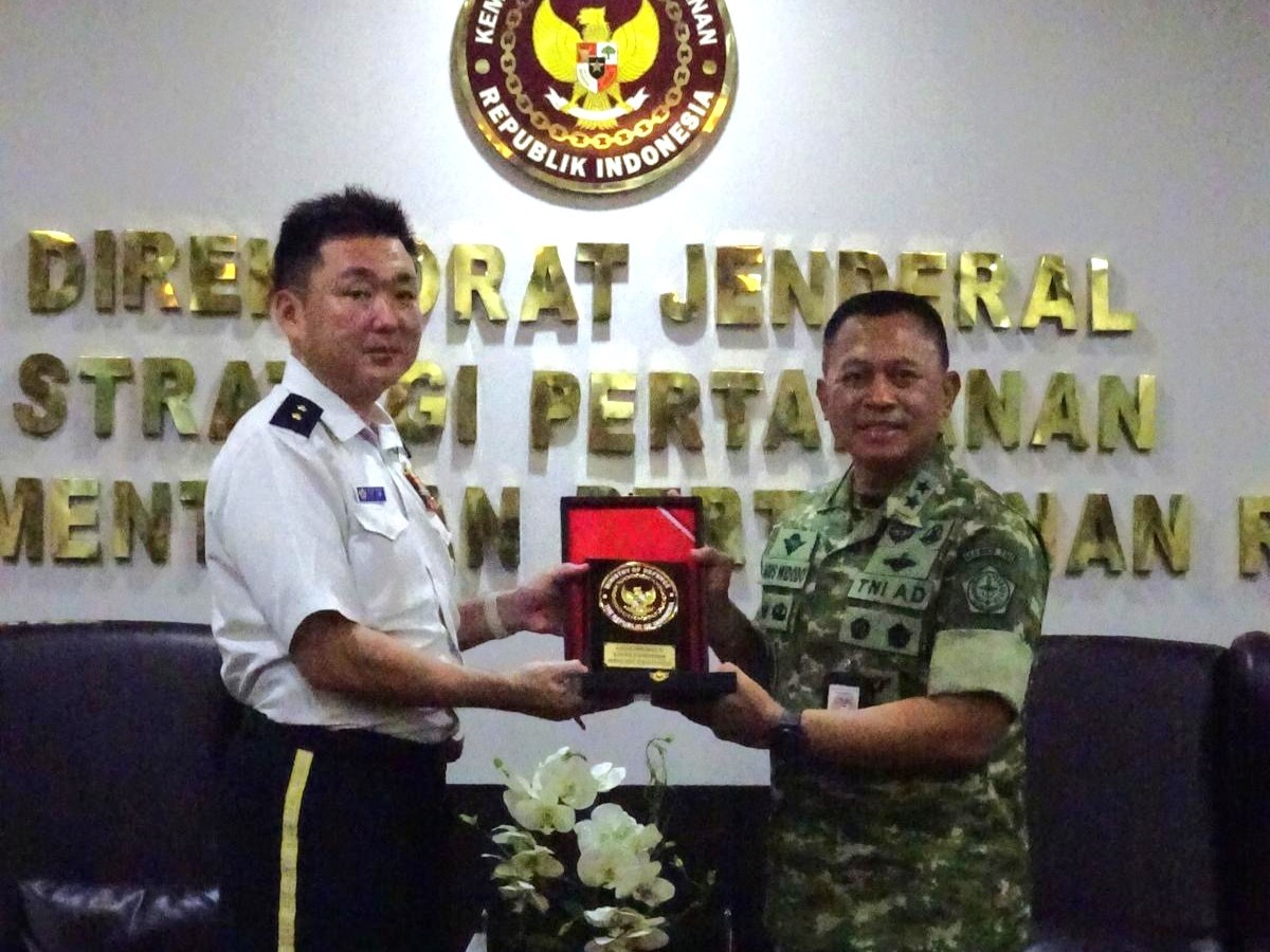 JapanJointStaff's tweet image. From Oct 11th to 18th, MG ITO, Deputy Director General, J5, visited Indonesia as the head of the delegation for the Japan-Indonesia Intermediate Level Defense Exchange organized by #SPF.
For more detail, please check the below,
☛mod.go.jp/js/about/topic…