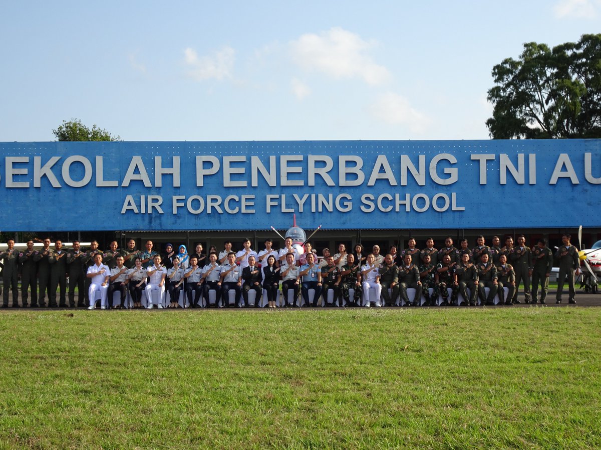 JapanJointStaff's tweet image. From Oct 11th to 18th, MG ITO, Deputy Director General, J5, visited Indonesia as the head of the delegation for the Japan-Indonesia Intermediate Level Defense Exchange organized by #SPF.
For more detail, please check the below,
☛mod.go.jp/js/about/topic…